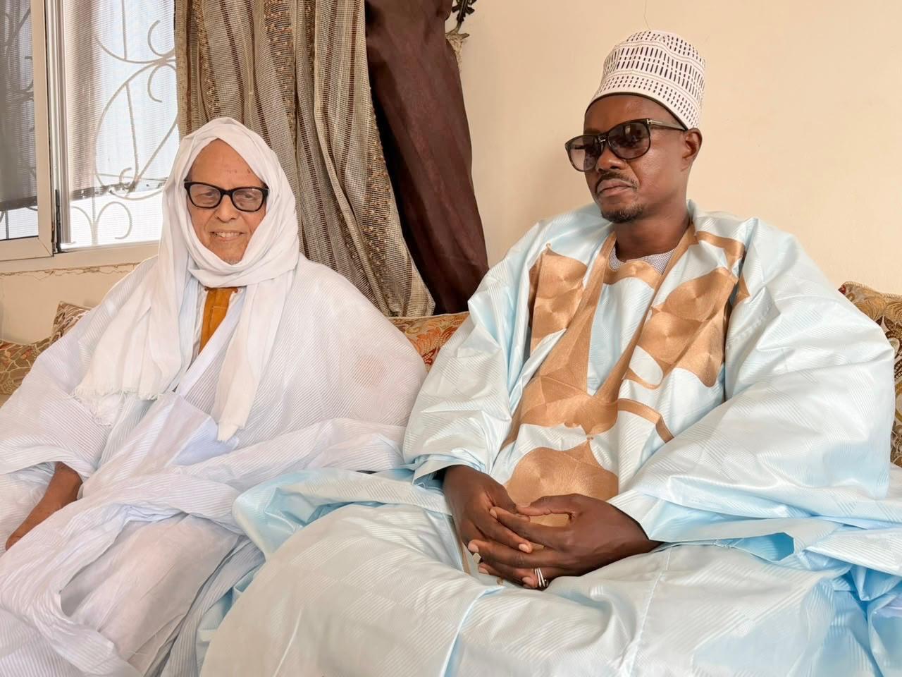 Le Porte-parole du Khalifat Mouride, Cheikh Mouhamed El Bachir Mbacké, en visite hier avec sa délégation chez l'éminent érudit Cheikh Abah Ould Abdallah à Nebaghiya.